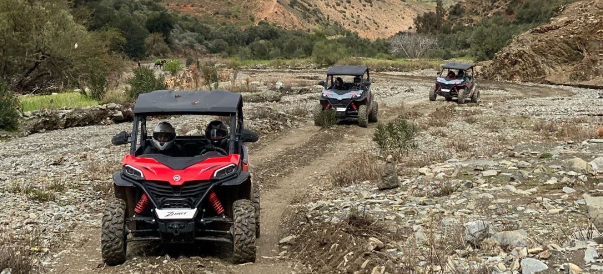 raid buggy entre villages berbères